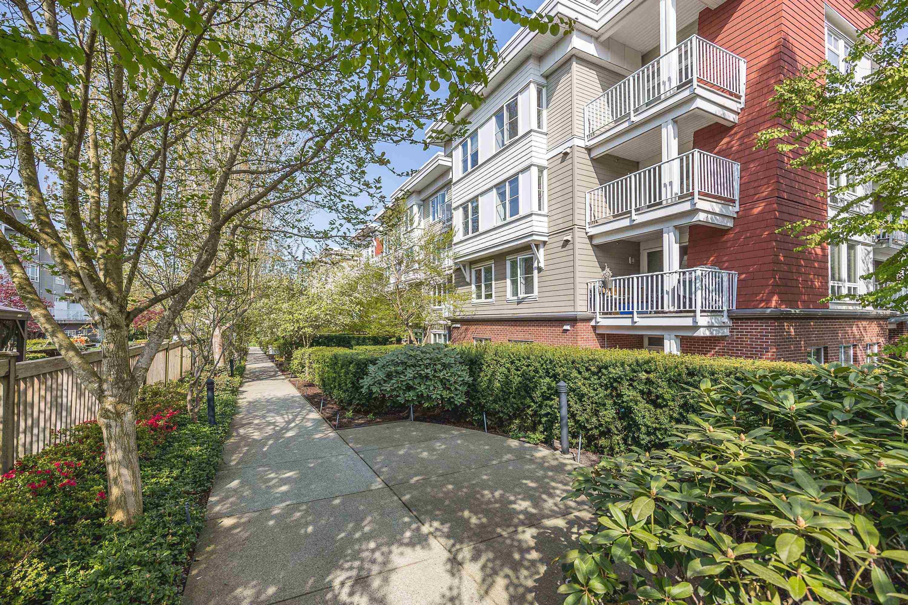 406-12283 224 Street, Maple Ridge, BC - Outdoor With Balcony