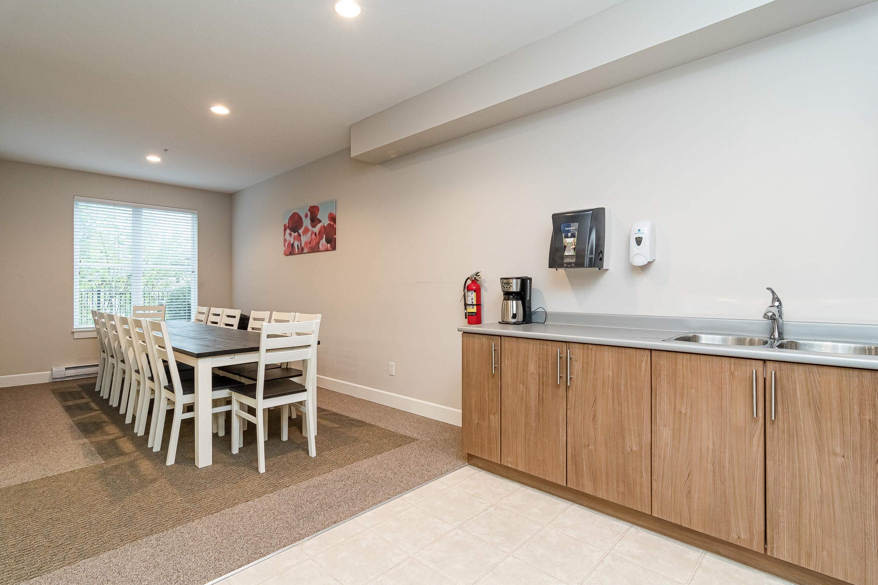 406-12283 224 Street, Maple Ridge, BC - Indoor Photo Showing Dining Room