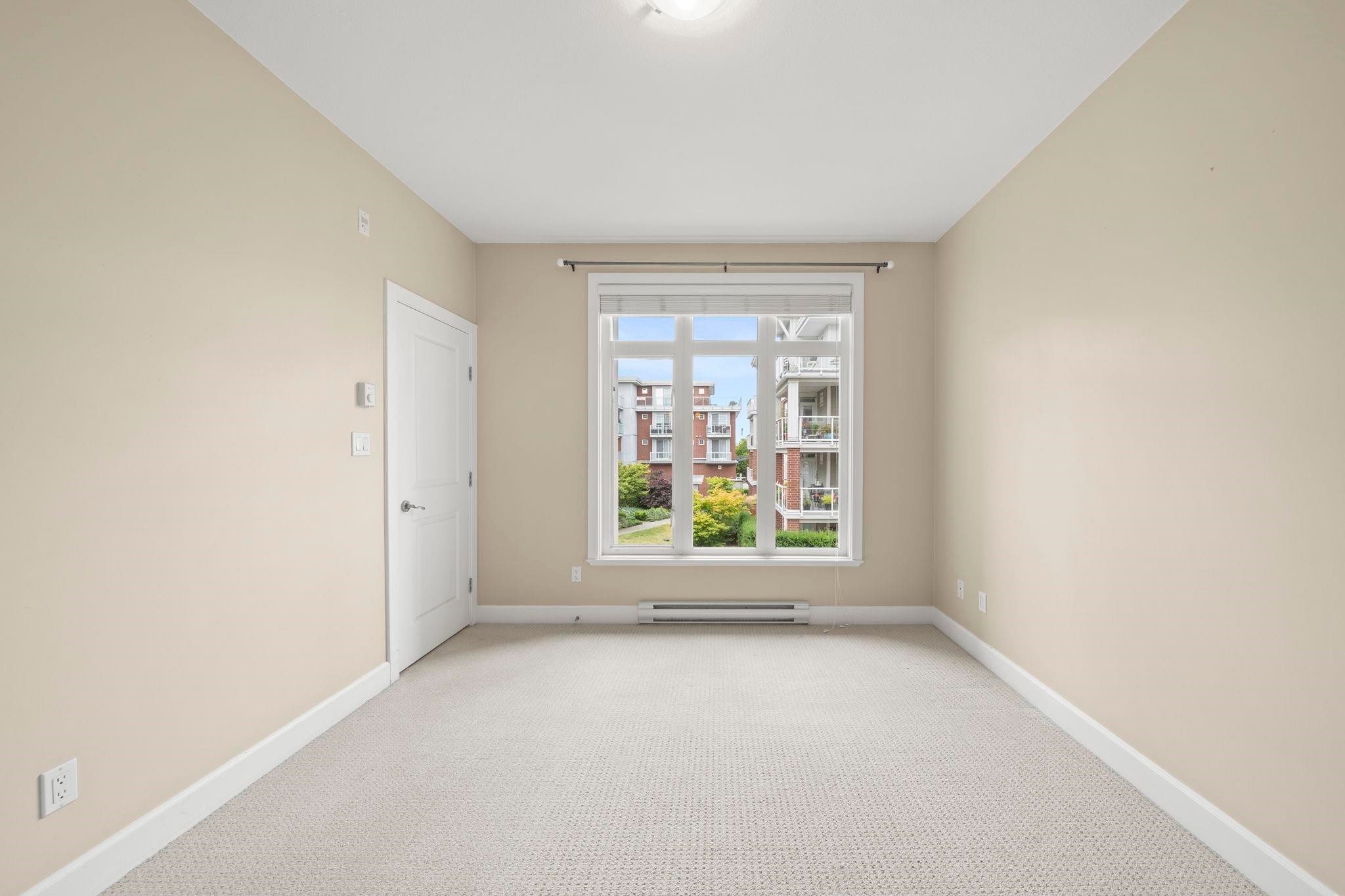 206-4211 Bayview Street, Richmond, BC - Indoor Photo Showing Other Room