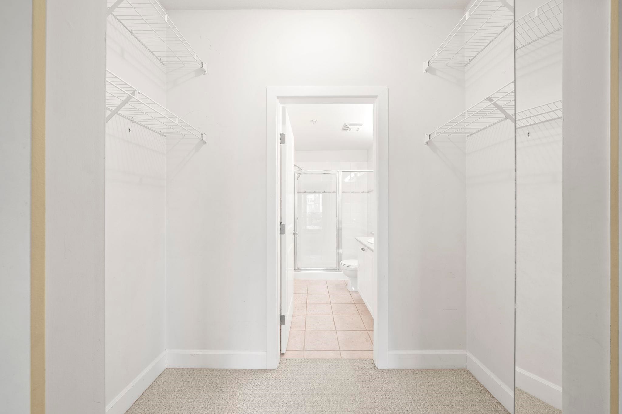 206-4211 Bayview Street, Richmond, BC - Indoor