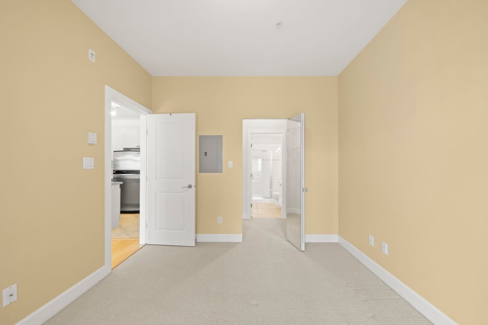 206-4211 Bayview Street, Richmond, BC - Indoor Photo Showing Other Room