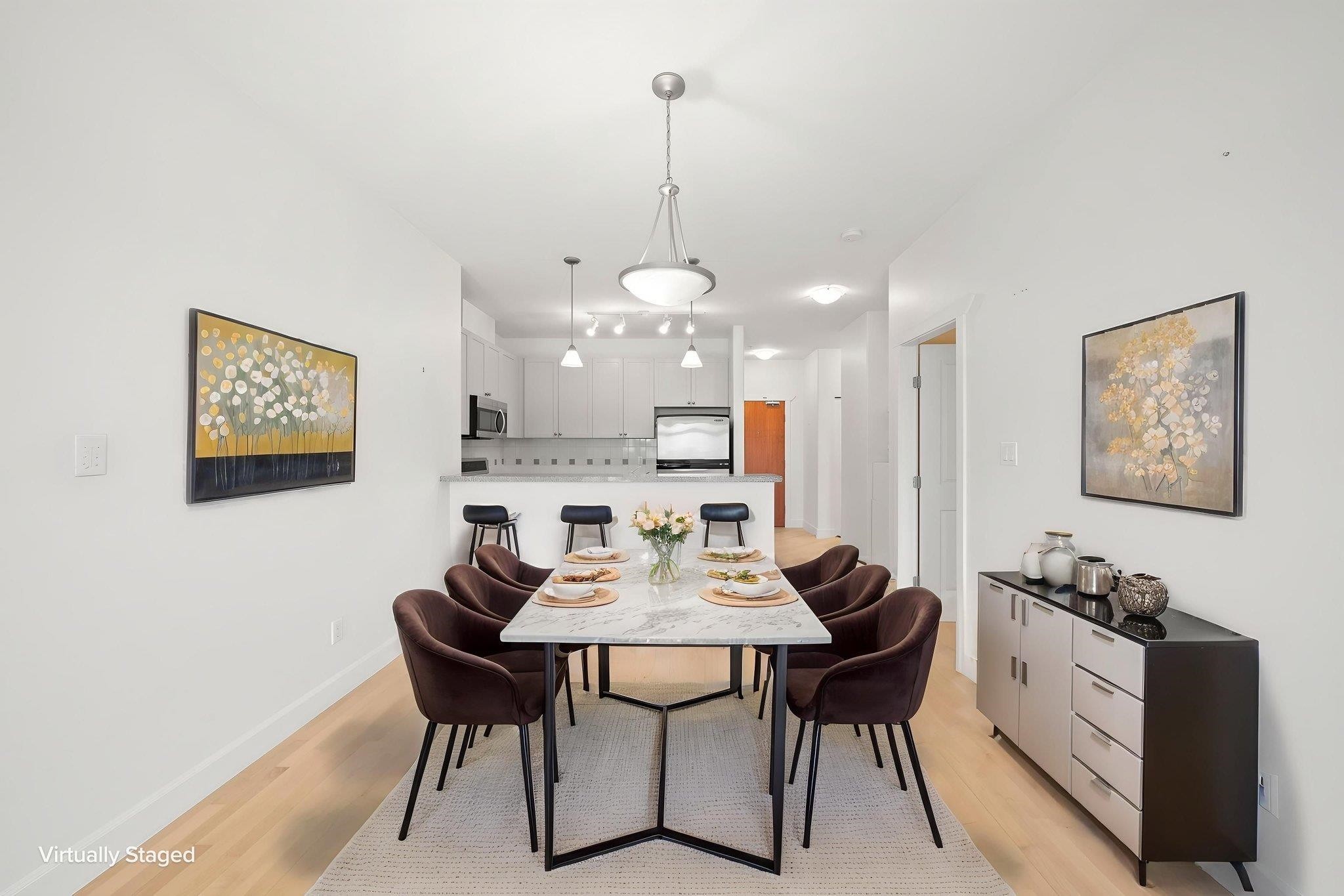 206-4211 Bayview Street, Richmond, BC - Indoor Photo Showing Dining Room