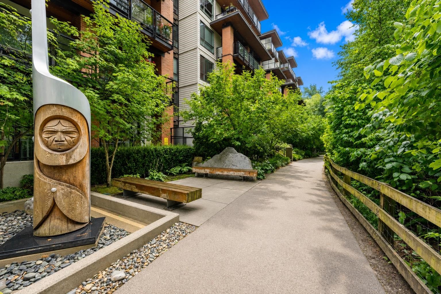 103-719 3Rd Street W, North Vancouver, BC - Outdoor