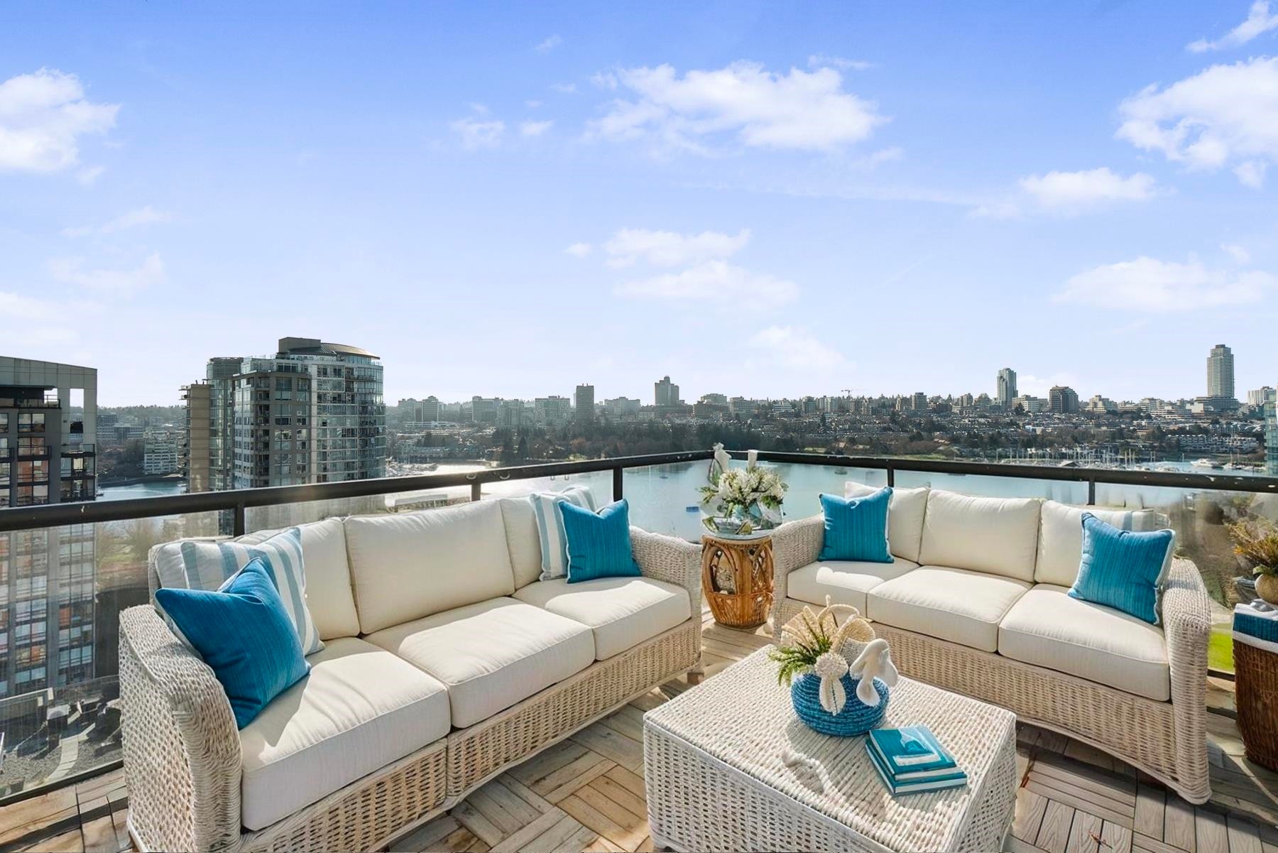 18A-199 Drake Street, Vancouver, BC - Outdoor