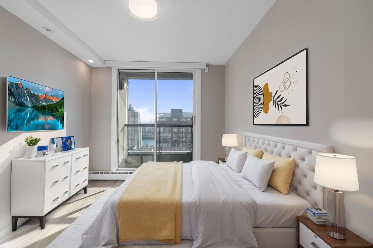 18A-199 Drake Street, Vancouver, BC - Indoor Photo Showing Bedroom