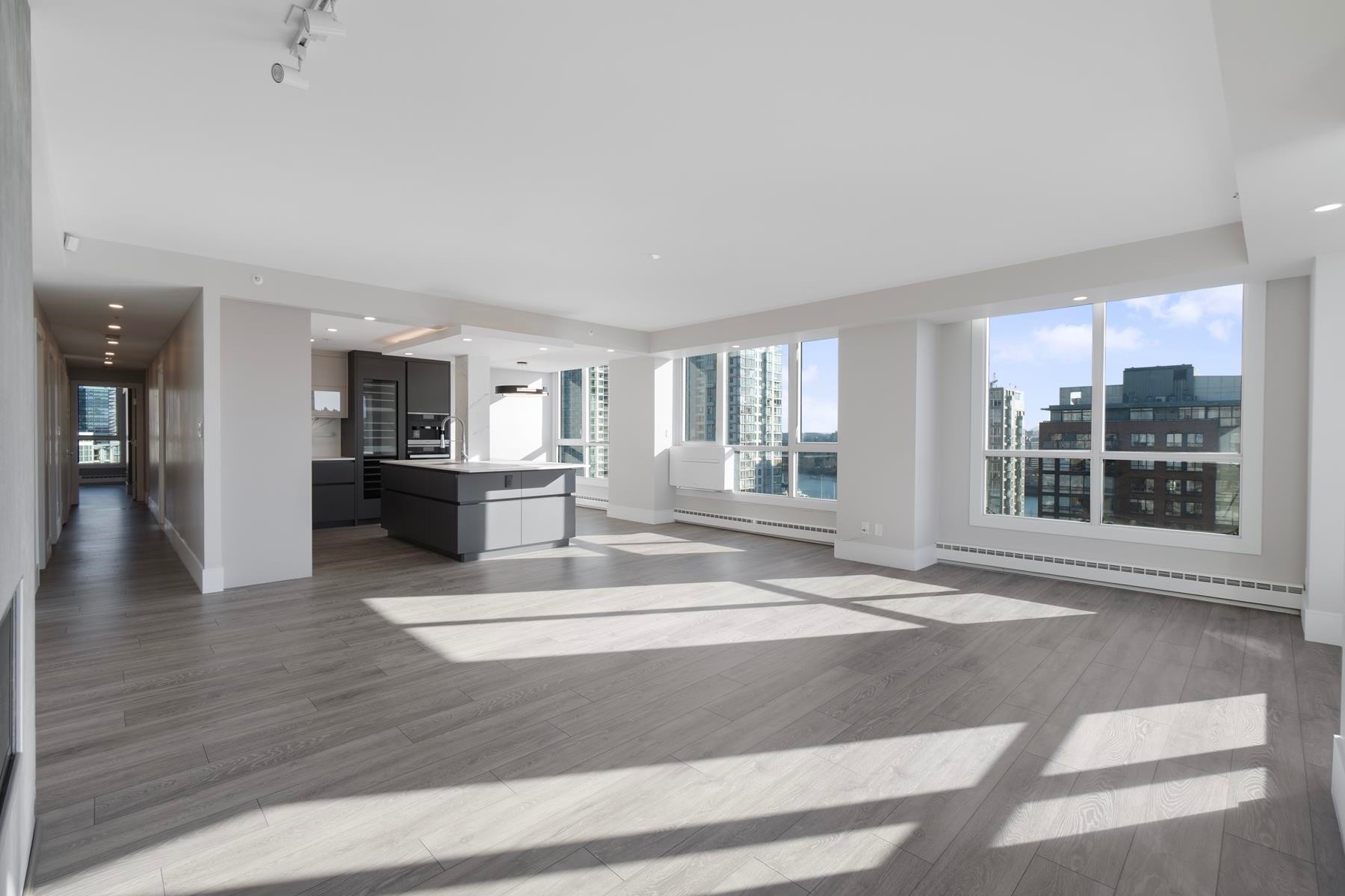 18A-199 Drake Street, Vancouver, BC - Indoor