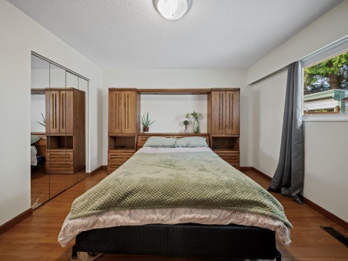 667 Cypress Street, Coquitlam, BC - Indoor Photo Showing Bedroom