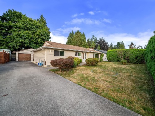 667 Cypress Street, Coquitlam, BC - Outdoor