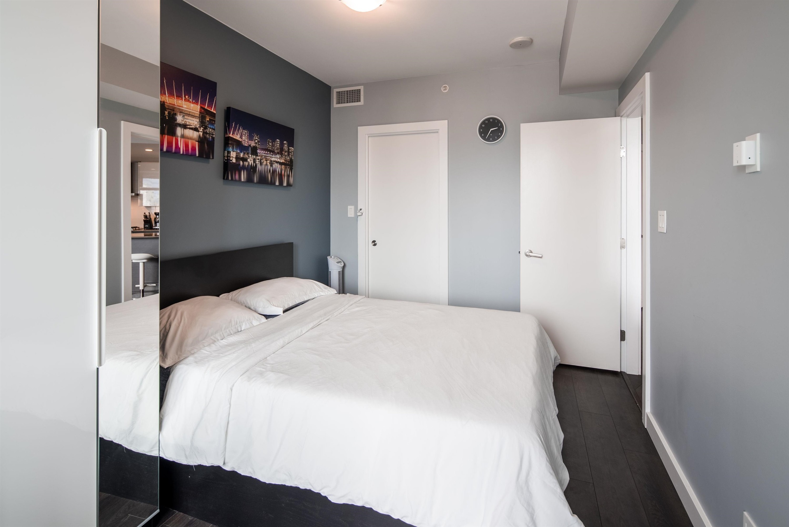 1509-1618 Quebec Street, Vancouver, BC - Indoor Photo Showing Bedroom