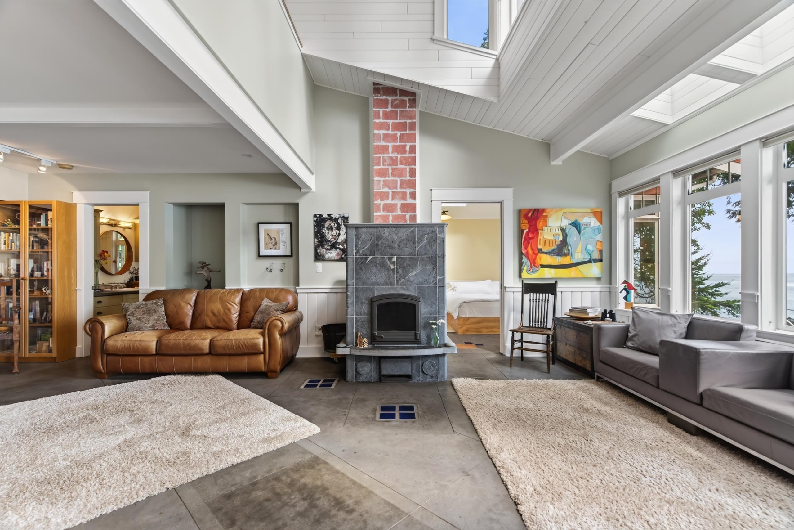 105 Island Park Drive, Galiano Island, BC - Indoor Photo Showing Living Room With Fireplace