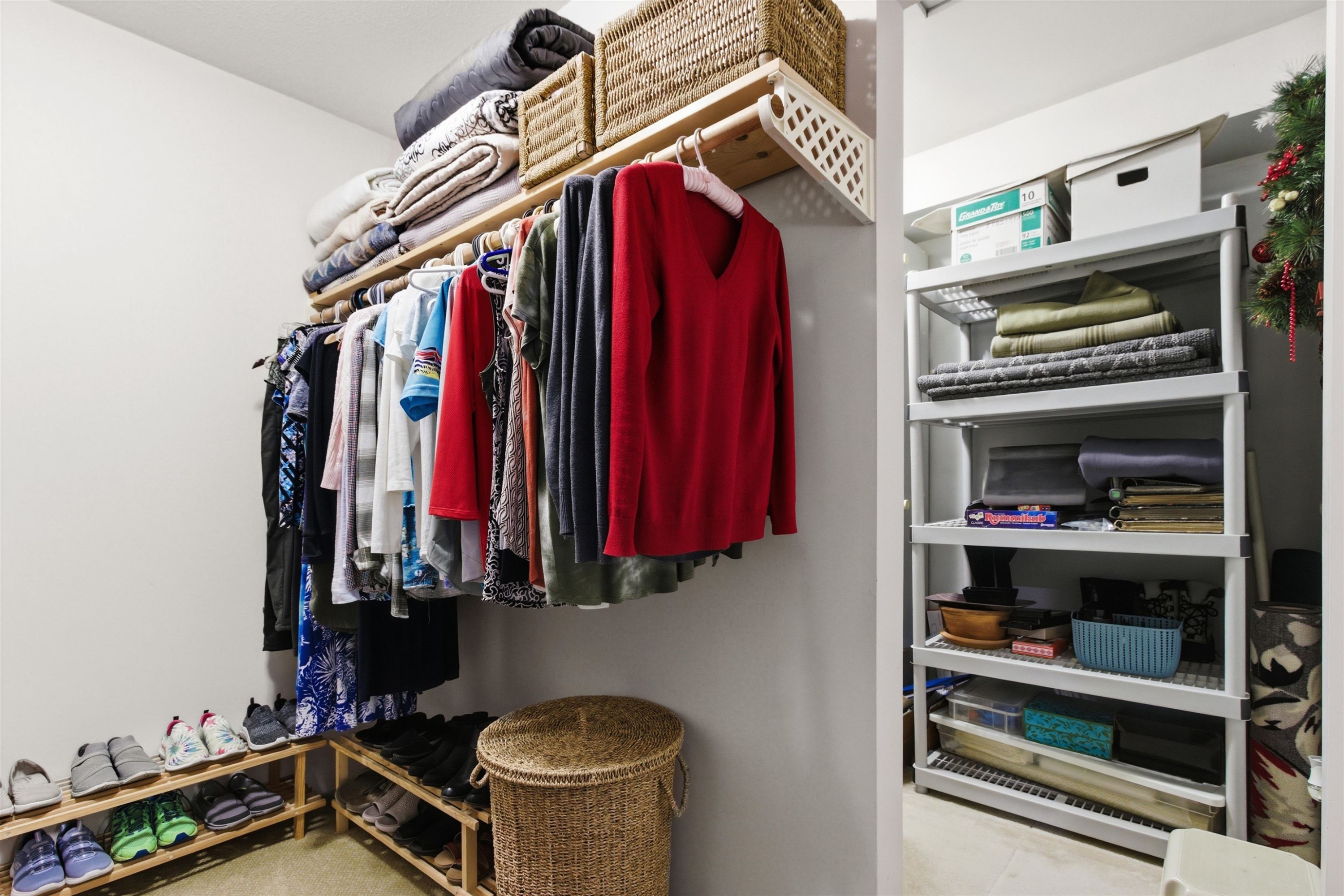 14-2736 Atlin Place, Coquitlam, BC - Indoor With Storage