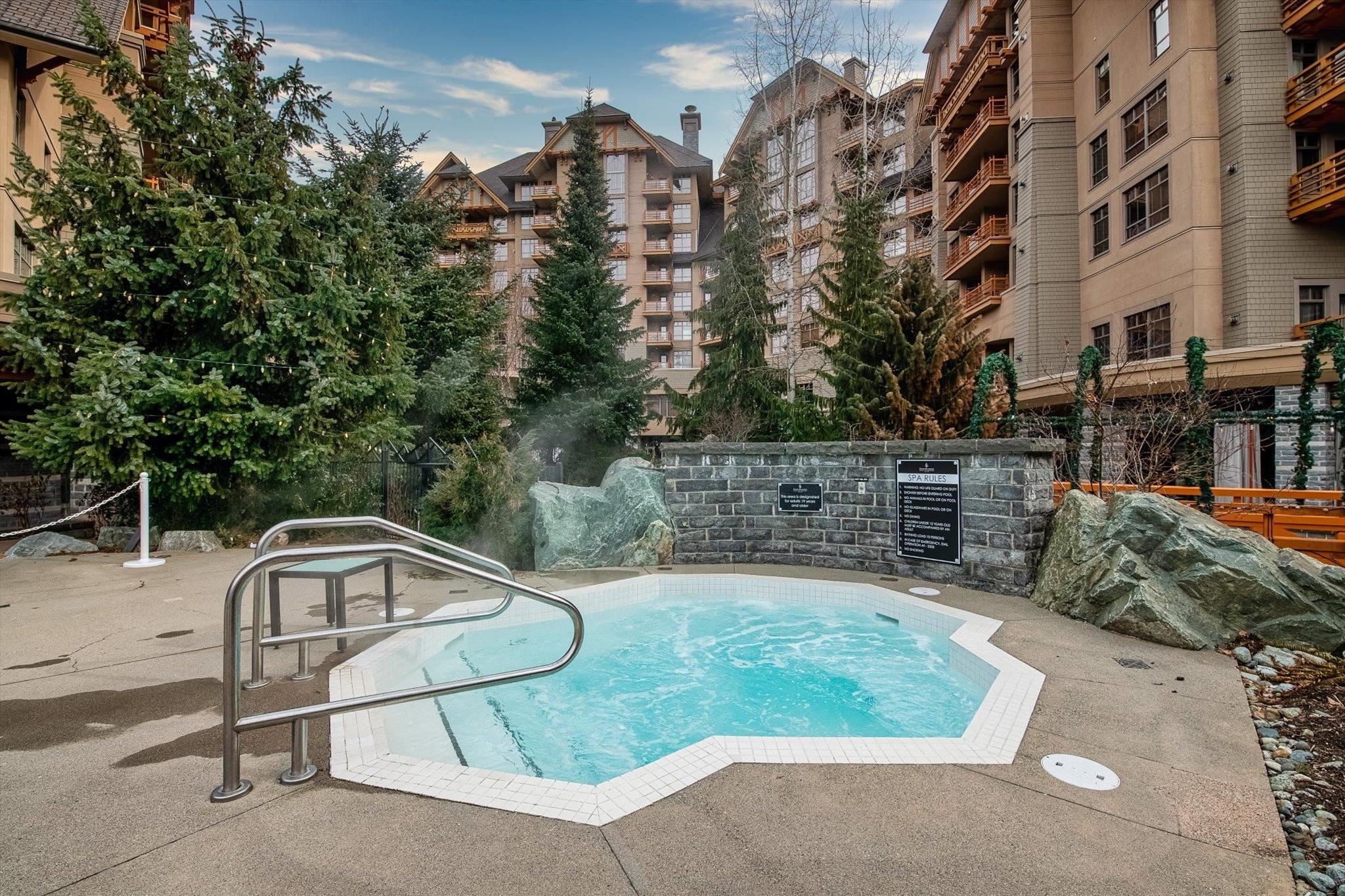 518-4591 Blackcomb Way, Whistler, BC - Outdoor With In Ground Pool