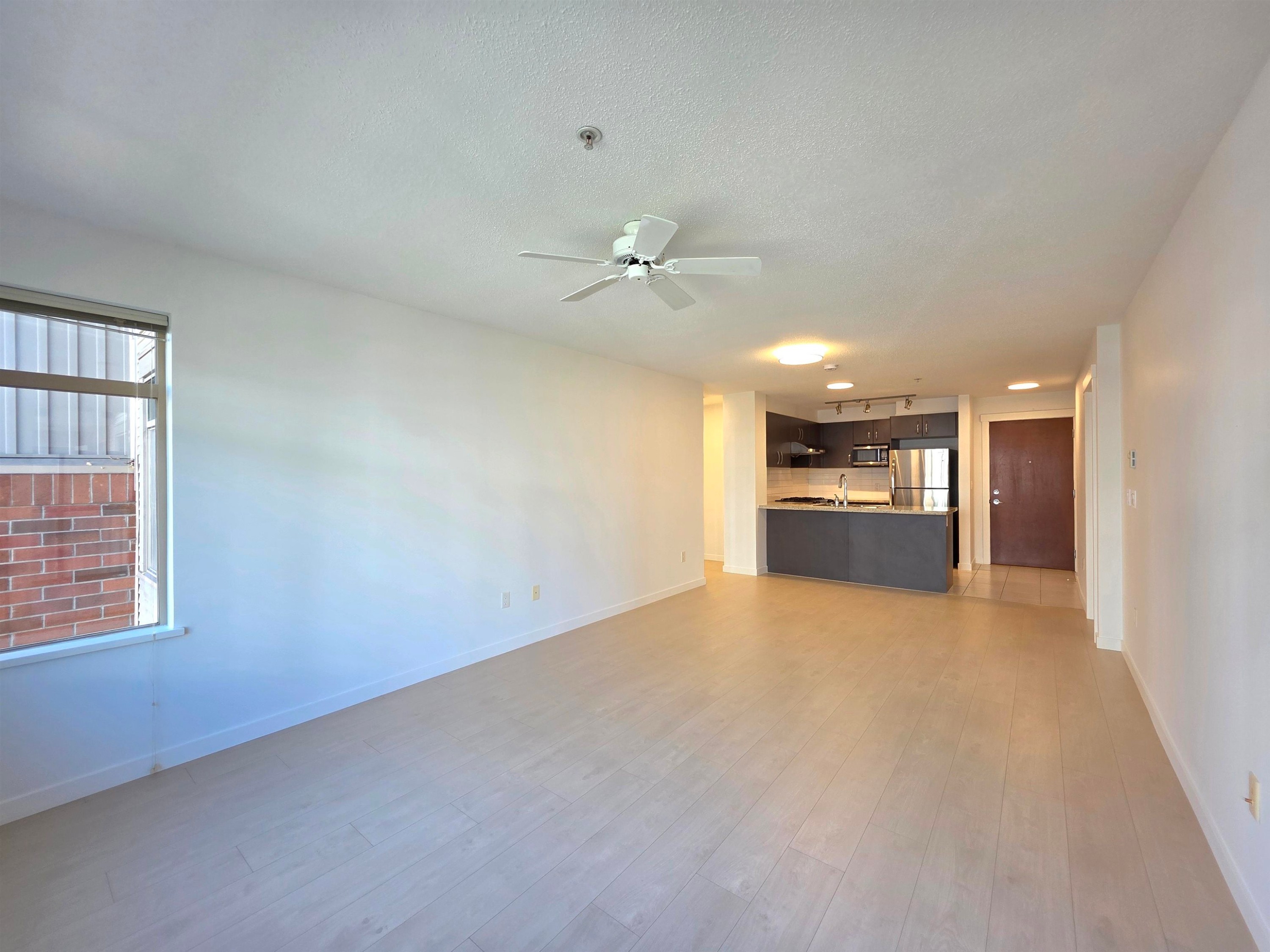 312-9299 Tomicki Avenue, Richmond, BC - Indoor