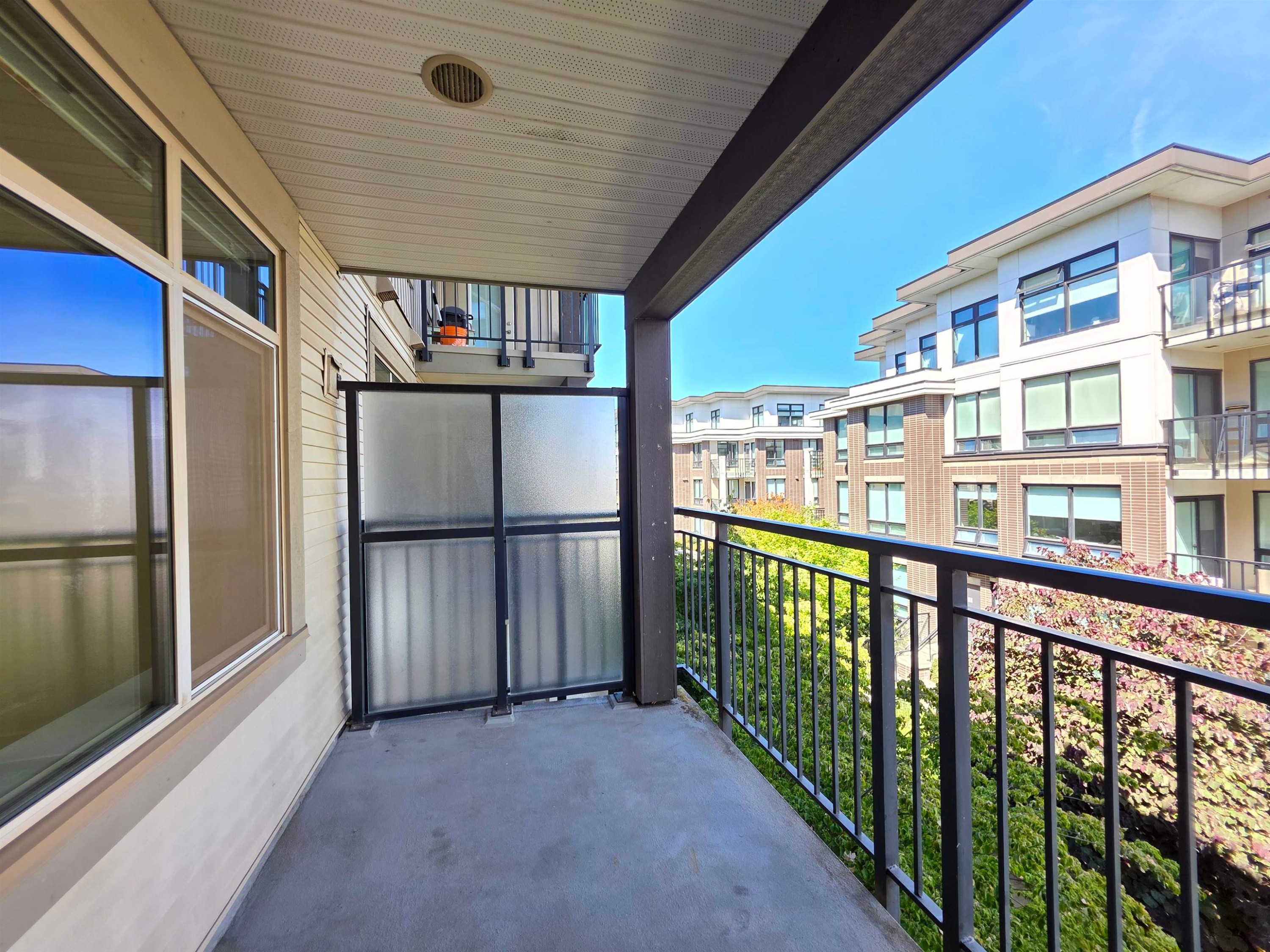 312-9299 Tomicki Avenue, Richmond, BC - Outdoor With Exterior