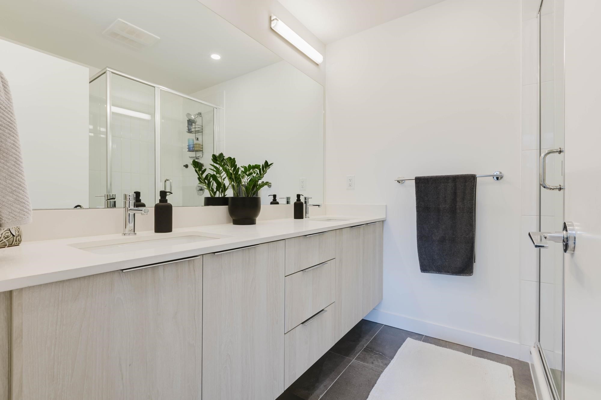 40-4375 Cormorant Way, Tsawwassen, BC - Indoor Photo Showing Bathroom