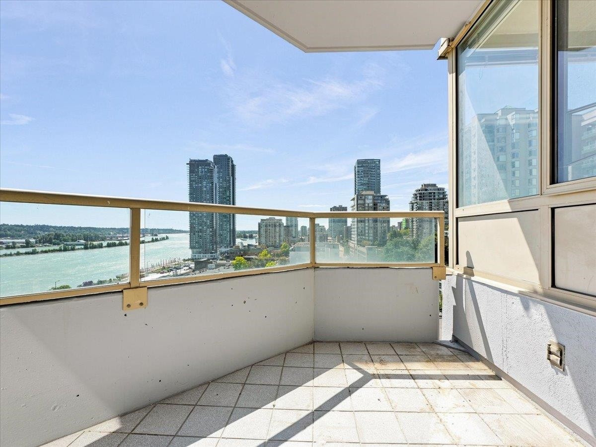 702-328 Clarkson Street, New Westminster, BC - Outdoor With Exterior