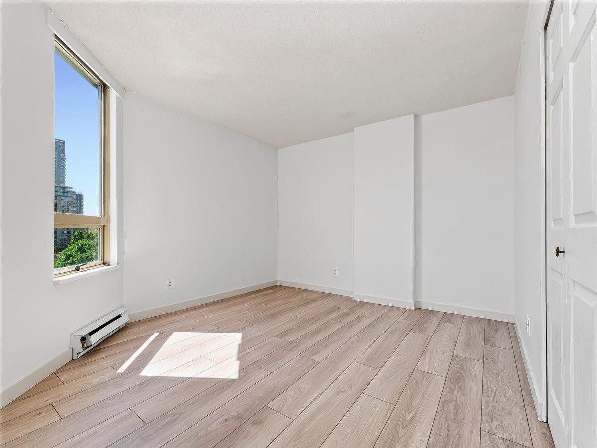 702-328 Clarkson Street, New Westminster, BC - Indoor Photo Showing Other Room