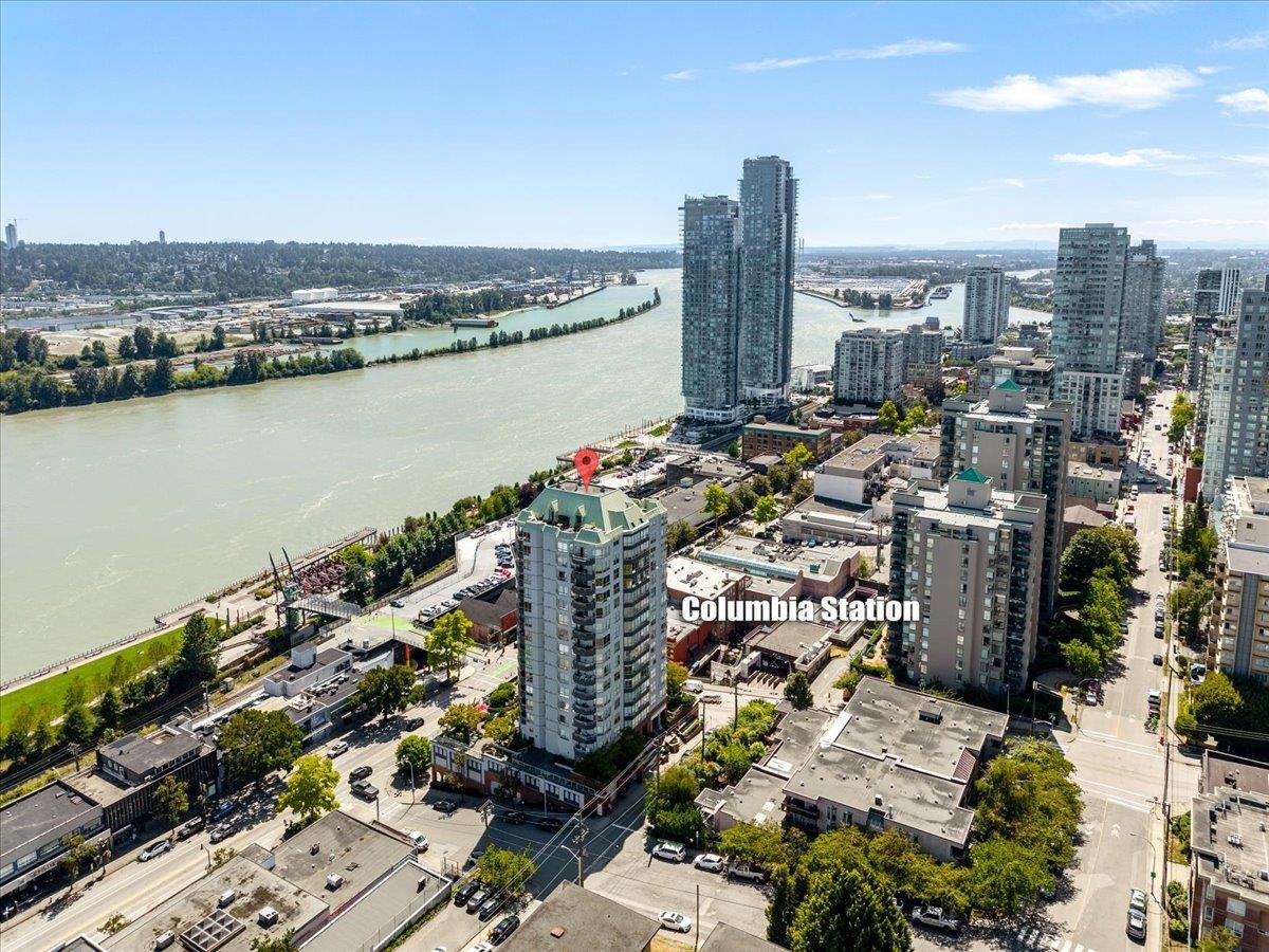 702-328 Clarkson Street, New Westminster, BC - Outdoor With Body Of Water With View
