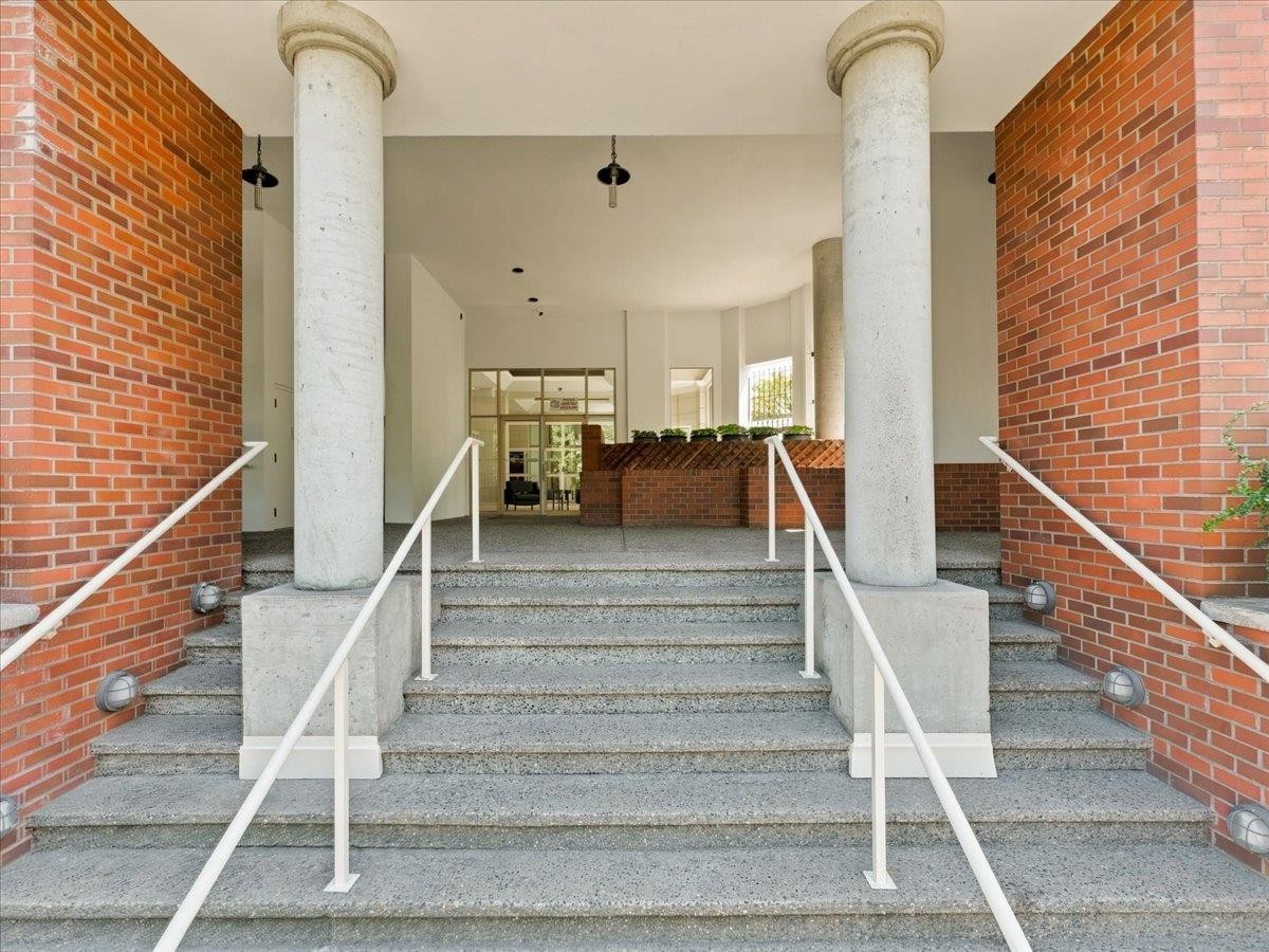 702-328 Clarkson Street, New Westminster, BC - Indoor Photo Showing Other Room