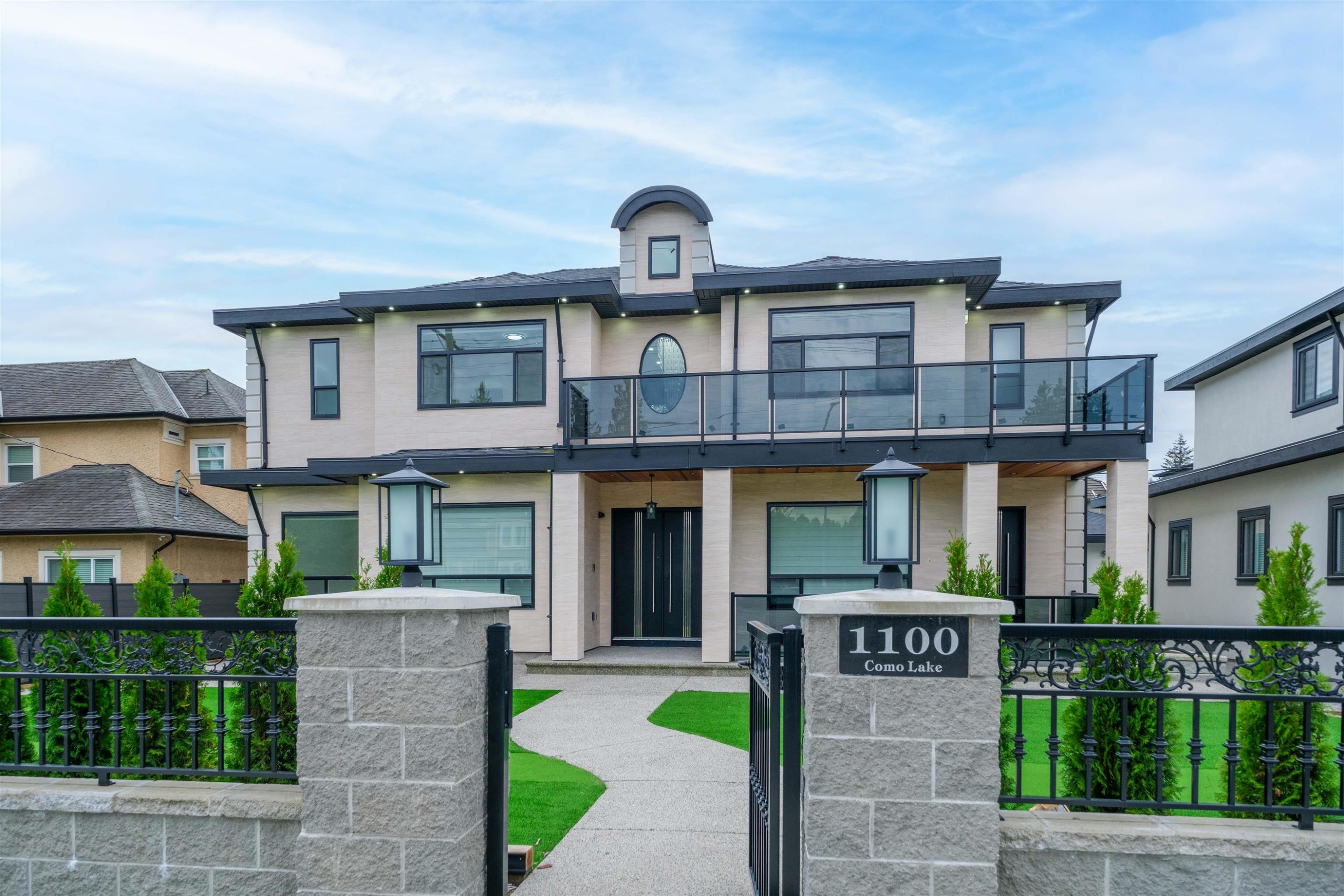 1100 Como Lake Avenue, Coquitlam, BC - Outdoor With Facade