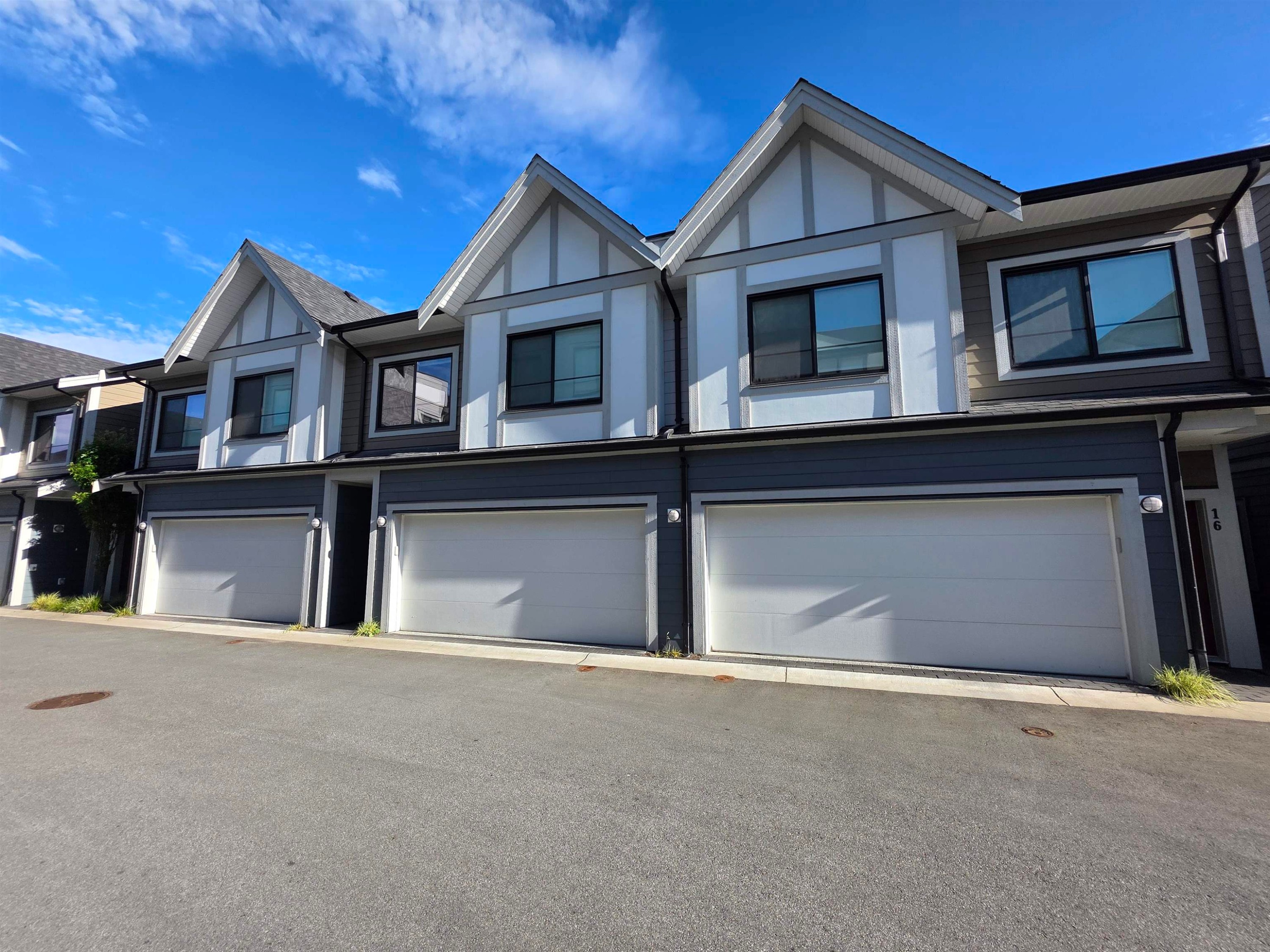 17-9680 Williams Road, Richmond, BC - Outdoor