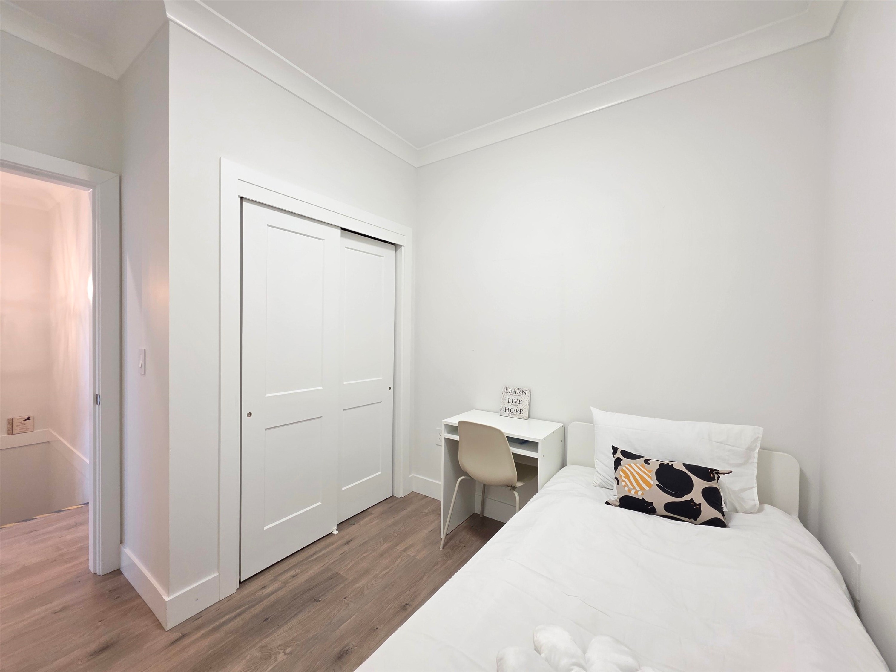 17-9680 Williams Road, Richmond, BC - Indoor Photo Showing Bedroom