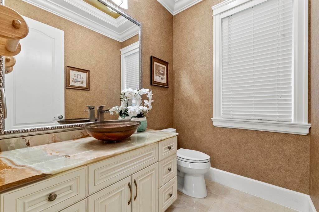4077 13Th Avenue W, Vancouver, BC - Indoor Photo Showing Bathroom