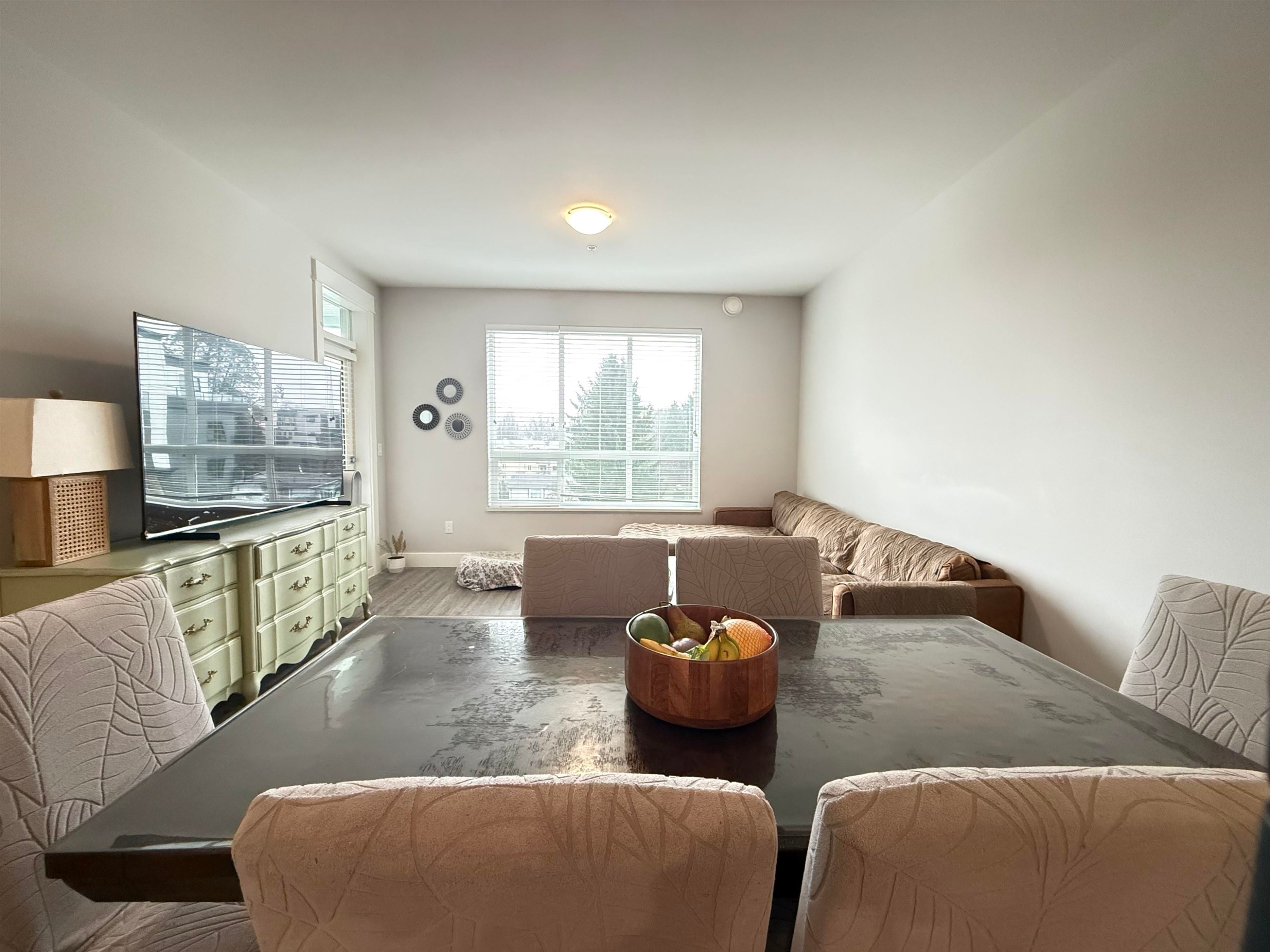 4413-2180 Kelly Avenue, Port Coquitlam, BC - Indoor Photo Showing Living Room