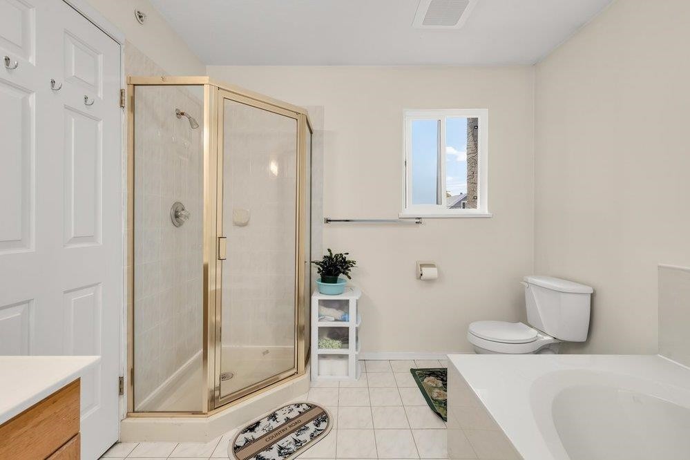 2038 26Th Avenue E, Vancouver, BC - Indoor Photo Showing Bathroom