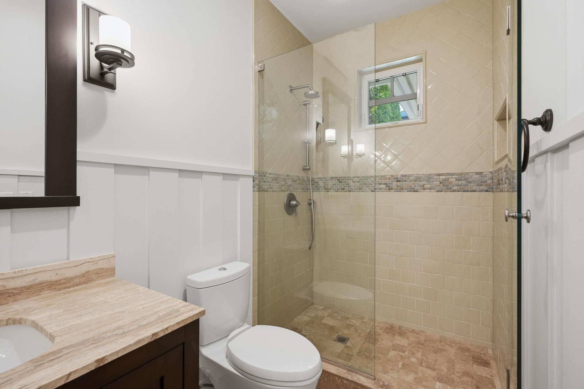 5116 1A Avenue, Delta, BC - Indoor Photo Showing Bathroom