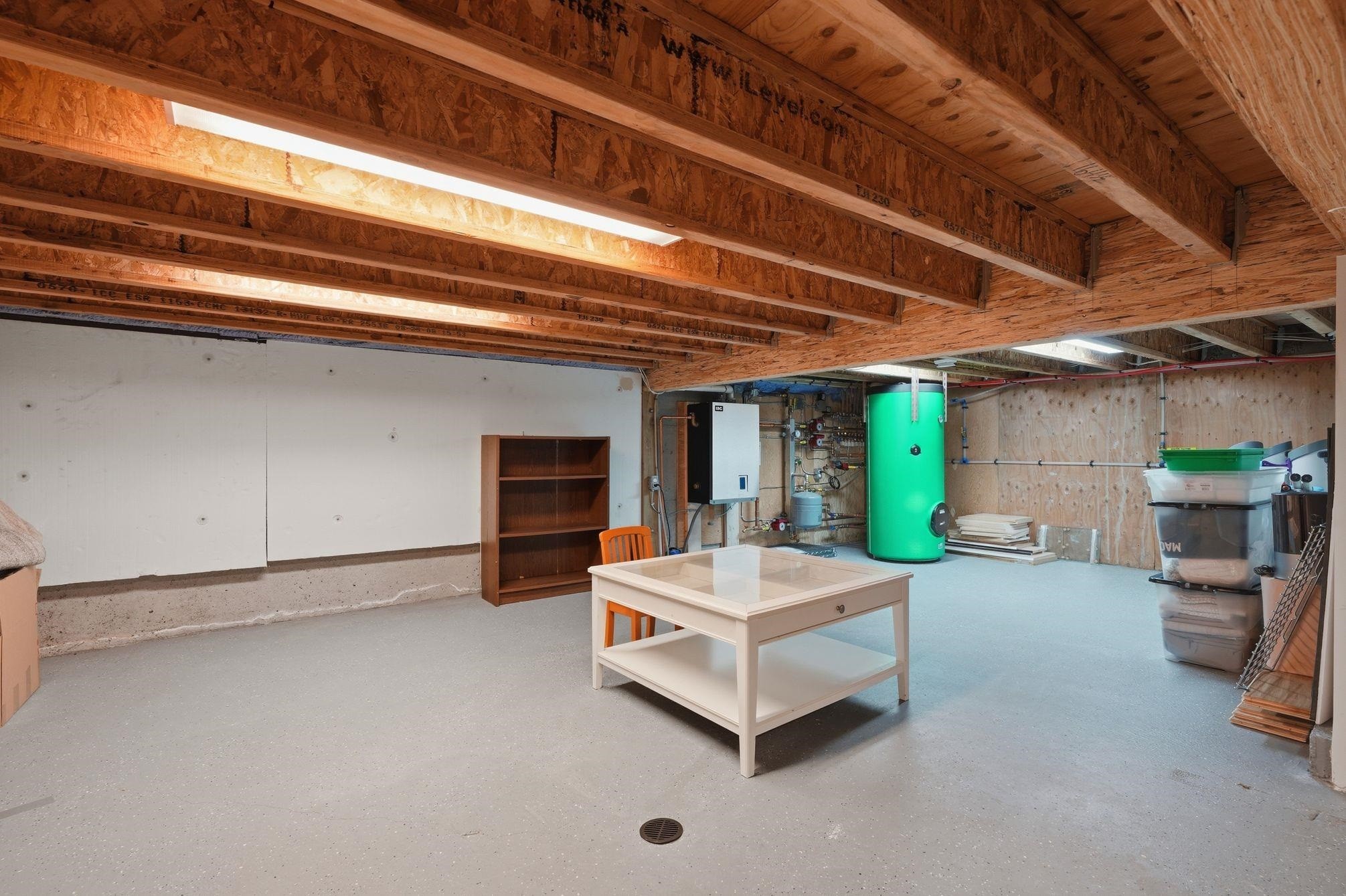 5116 1A Avenue, Delta, BC - Indoor Photo Showing Basement