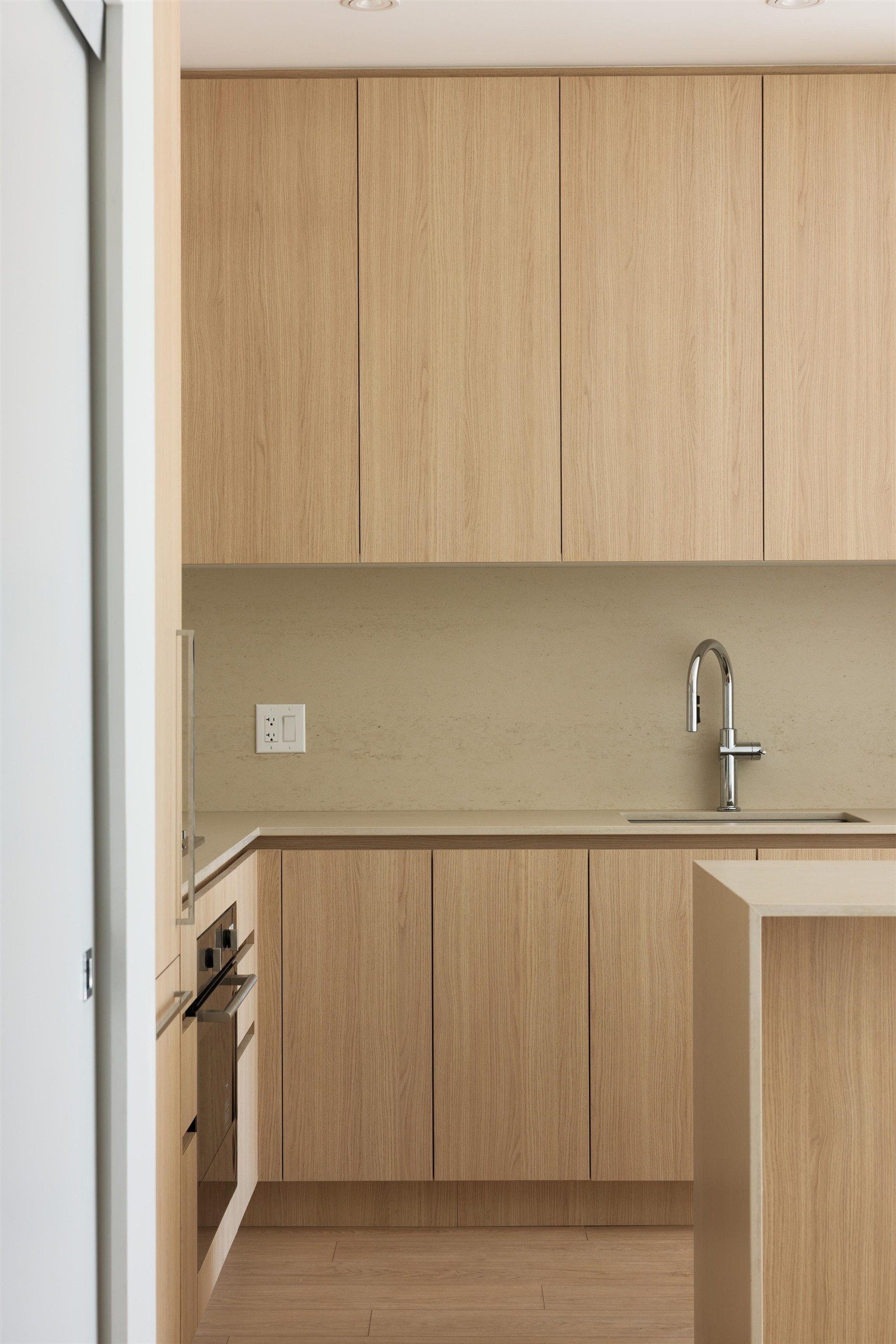 2407 Grandview Highway N, Vancouver, BC - Indoor