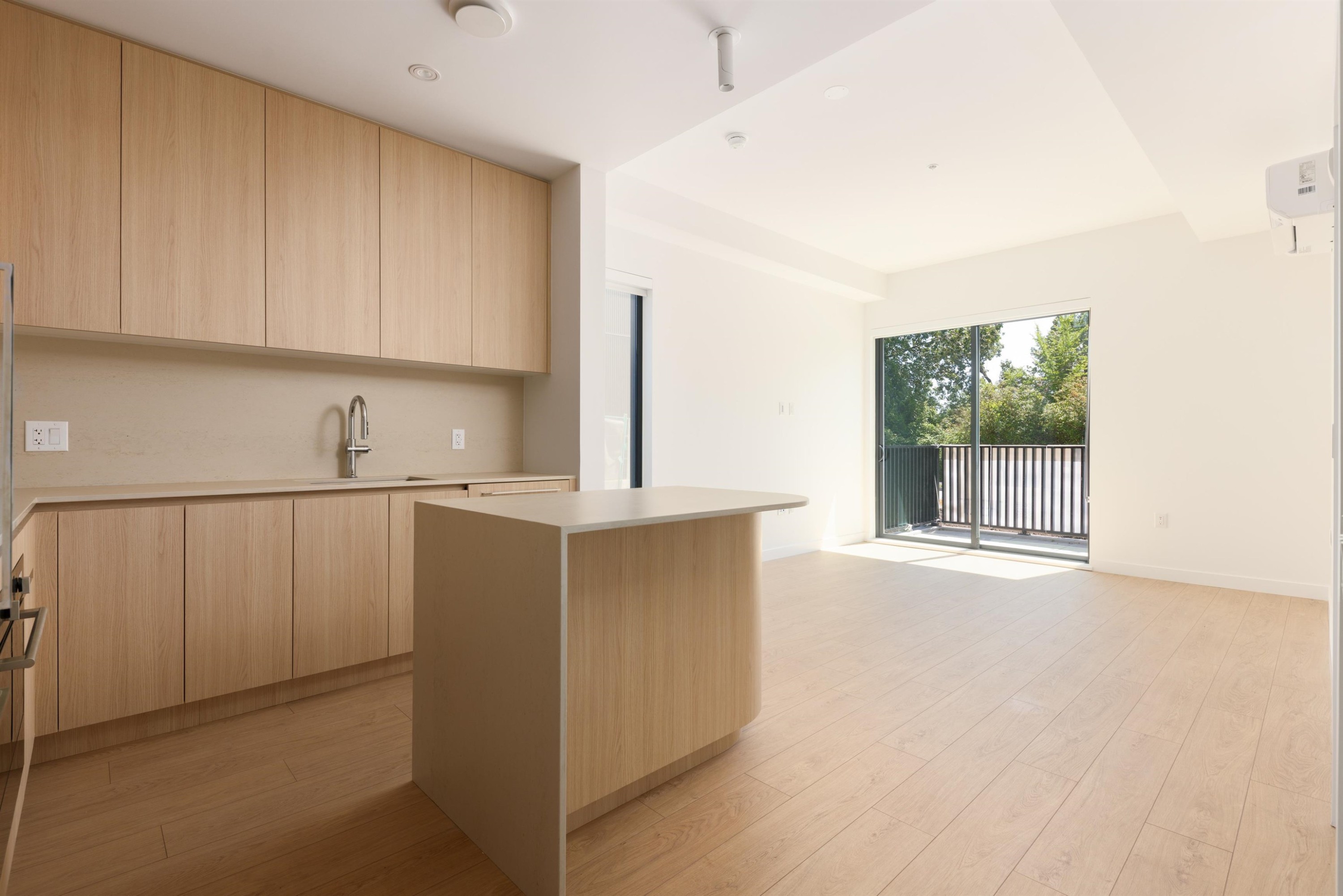 2407 Grandview Highway N, Vancouver, BC - Indoor