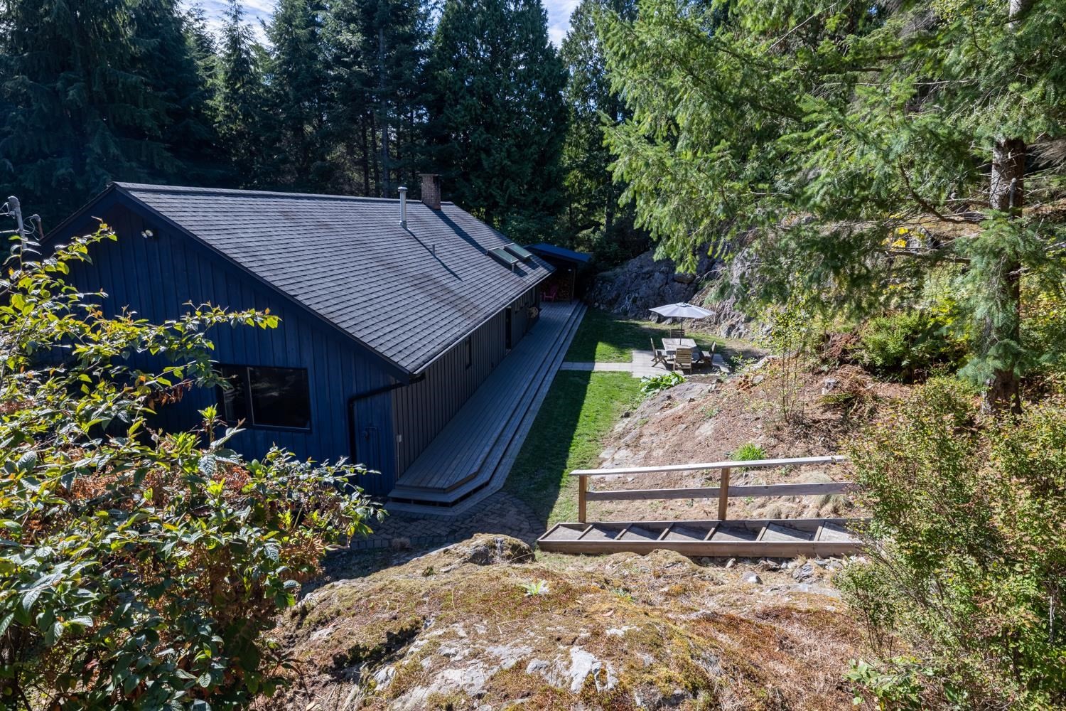 1302 Adams Road, Bowen Island, BC - Outdoor