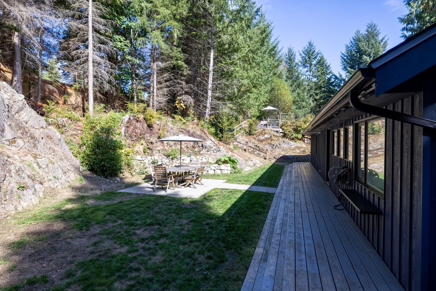 1302 Adams Road, Bowen Island, BC - Outdoor