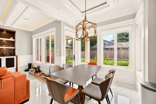 3926 Lockhart Road, Richmond, BC - Indoor Photo Showing Dining Room