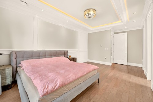 3926 Lockhart Road, Richmond, BC - Indoor Photo Showing Bedroom
