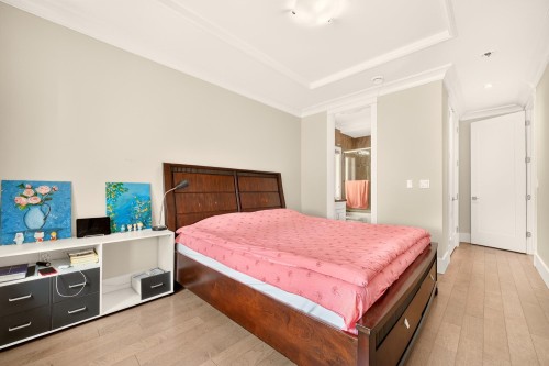 3926 Lockhart Road, Richmond, BC - Indoor Photo Showing Bedroom