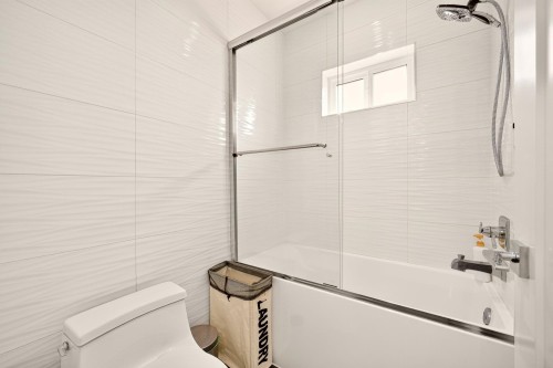 3926 Lockhart Road, Richmond, BC - Indoor Photo Showing Other Room