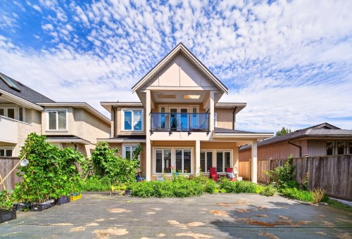3926 Lockhart Road, Richmond, BC - Outdoor With Facade