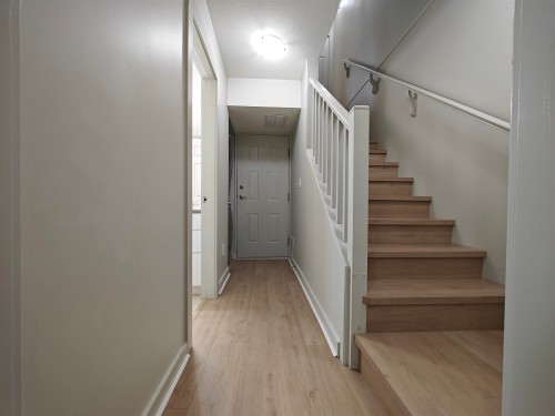 3265 Clermont Mews, Vancouver, BC 