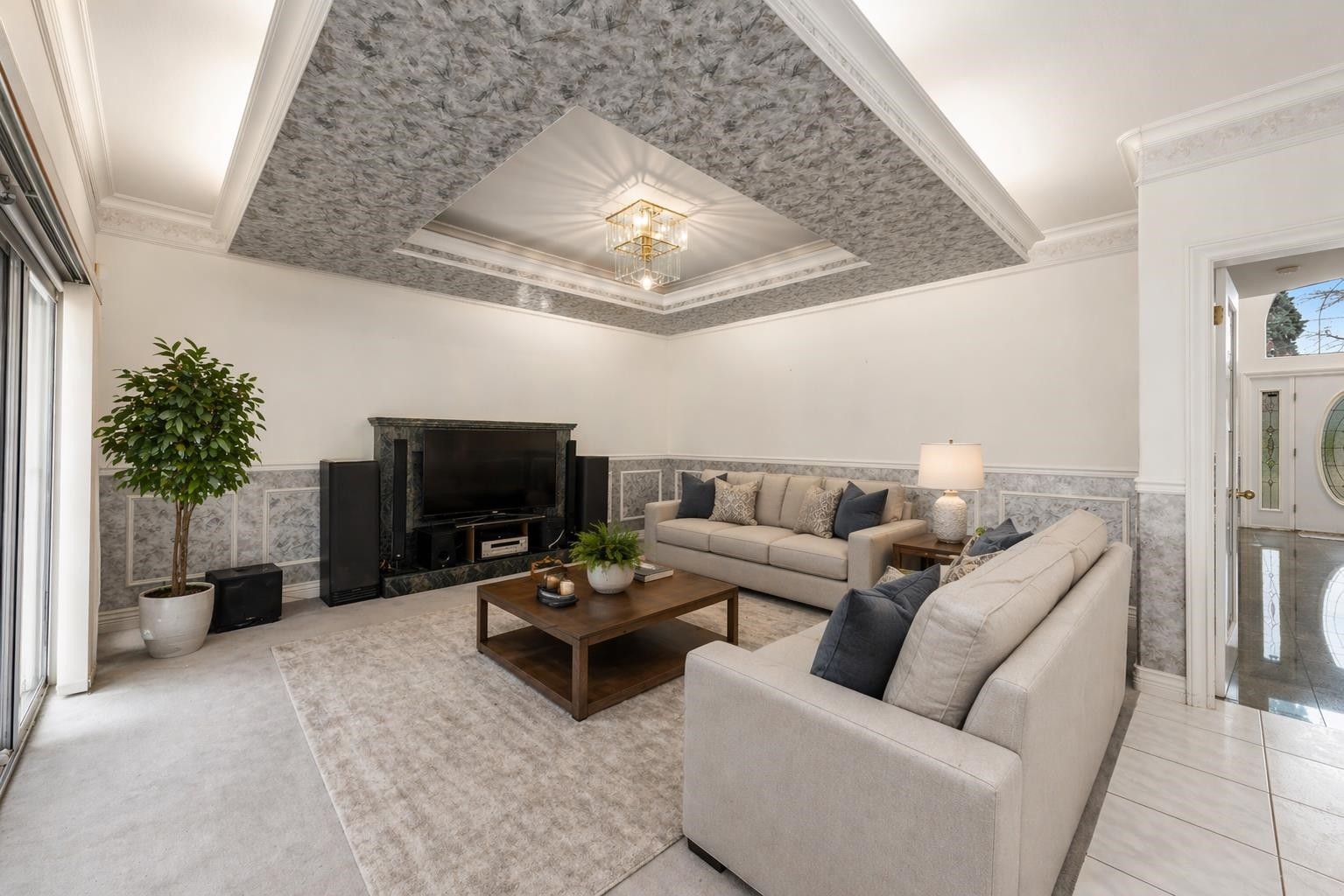 7471 Ledway Road, Richmond, BC - Indoor