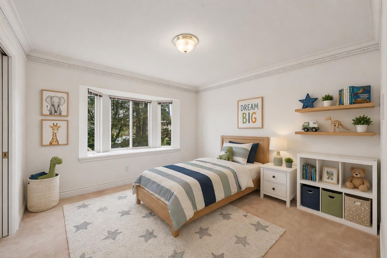 7471 Ledway Road, Richmond, BC - Indoor Photo Showing Bedroom