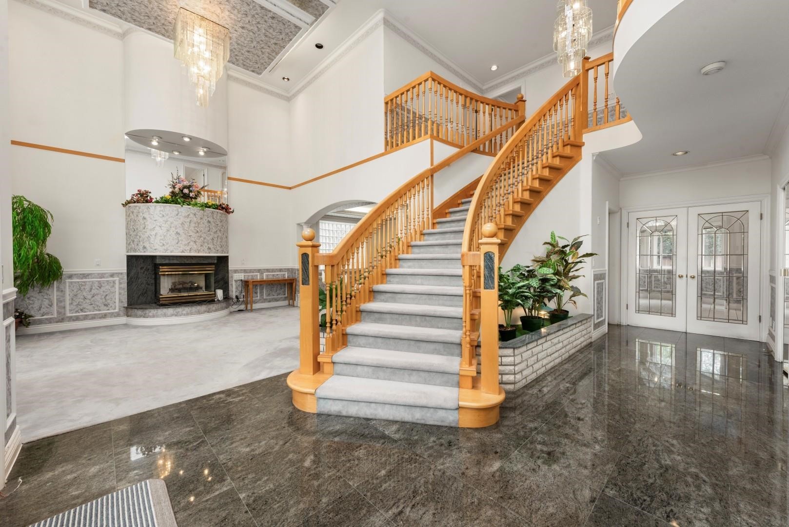 7471 Ledway Road, Richmond, BC - Indoor Photo Showing Other Room With Fireplace