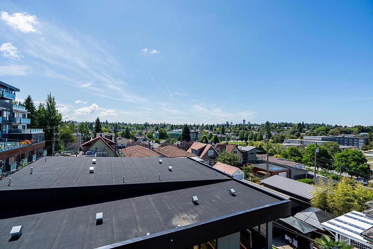 3-676 22Nd Avenue E, Vancouver, BC - Outdoor