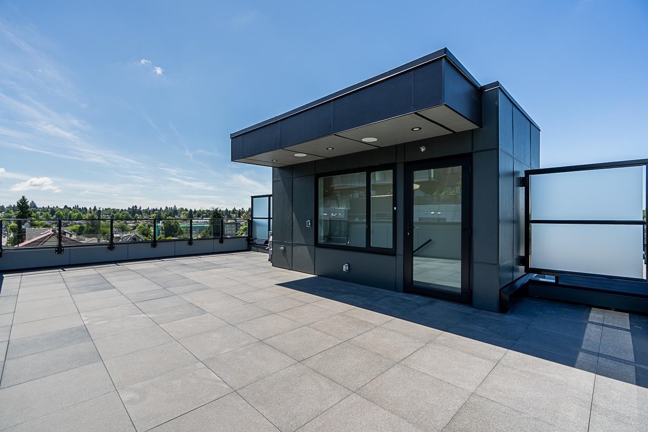 3-676 22Nd Avenue E, Vancouver, BC - Outdoor With Exterior
