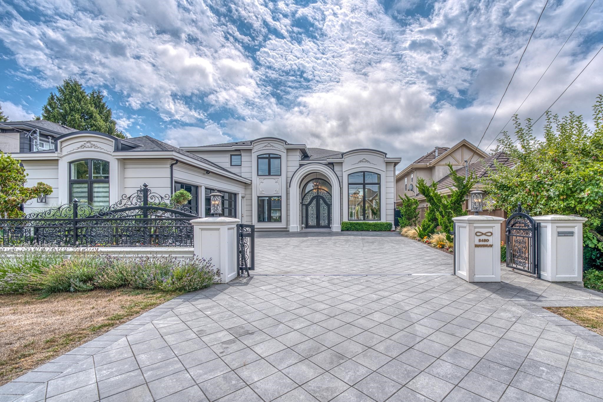 8480 Mowbray Road, Richmond, BC - Outdoor With Facade