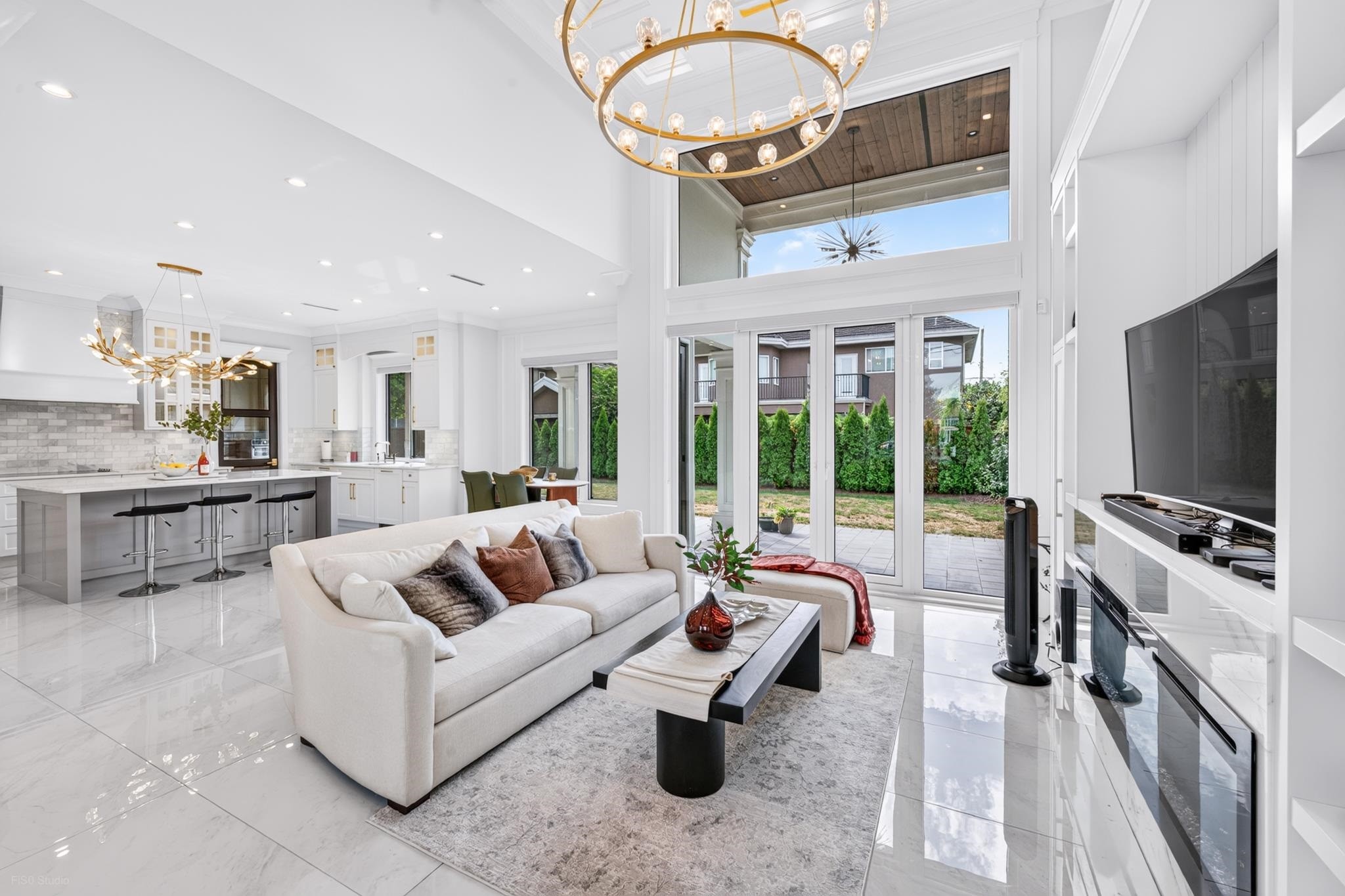 8480 Mowbray Road, Richmond, BC - Indoor