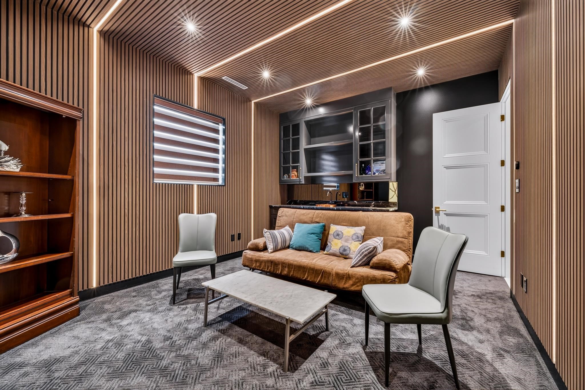 8480 Mowbray Road, Richmond, BC - Indoor