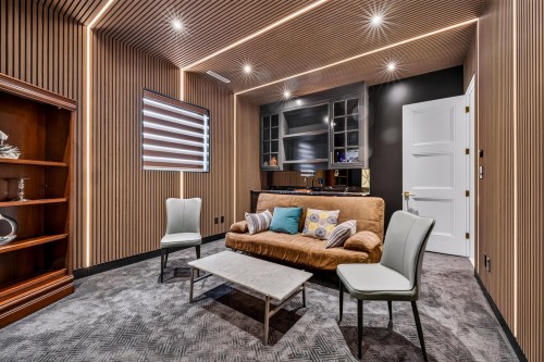 8480 Mowbray Road, Richmond, BC - Indoor